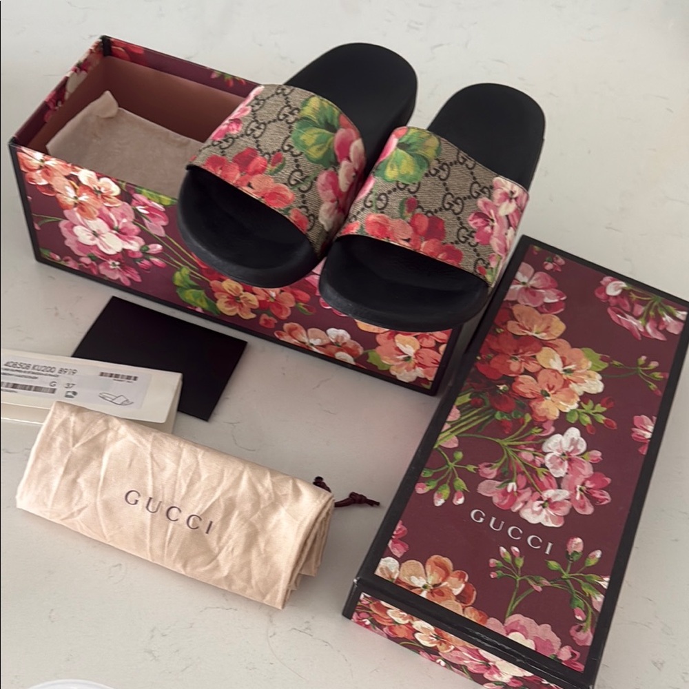 Gucci Black and Pink Designer Sandals